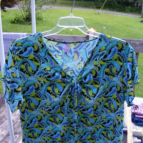 Bobbie Brooks Tops - Ladies 3X Silky Paisley Blue Green Blouse Plus Top by Bobbie Brooks